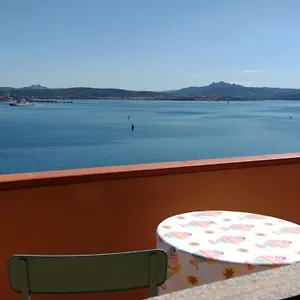 Appartement Appartamentino Panoramico...con Finestra Sul Mare!, La Maddalena (Sassari)