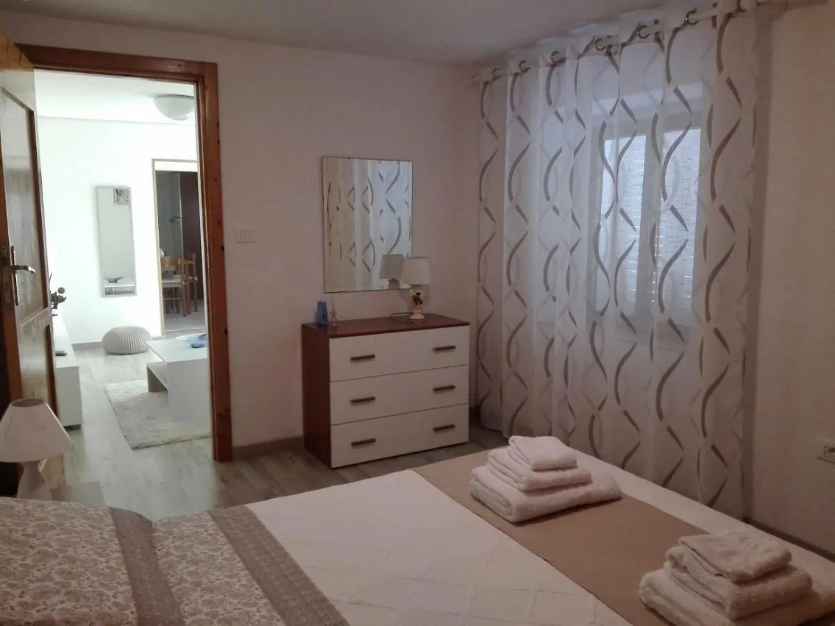 Apartment Appartamento Vacanze La Maddalena La Maddalena